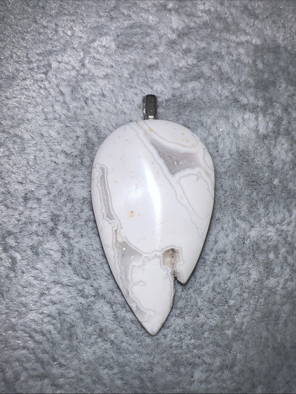 White Lace Agate Teardrop Stone Pendant Necklace - Elegant